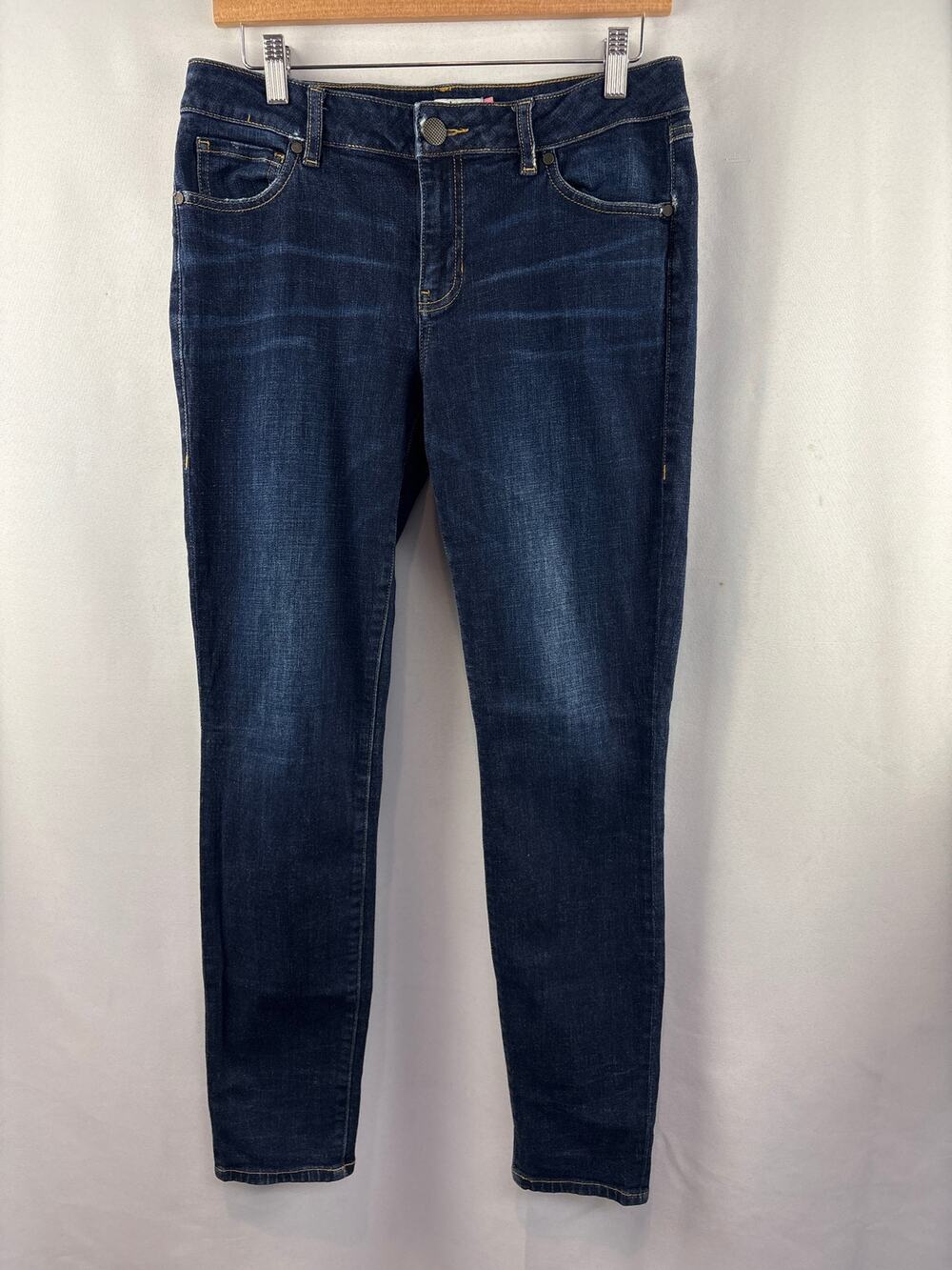 Women’s Cabi Size 10 Dark Blue Skinny Jeans